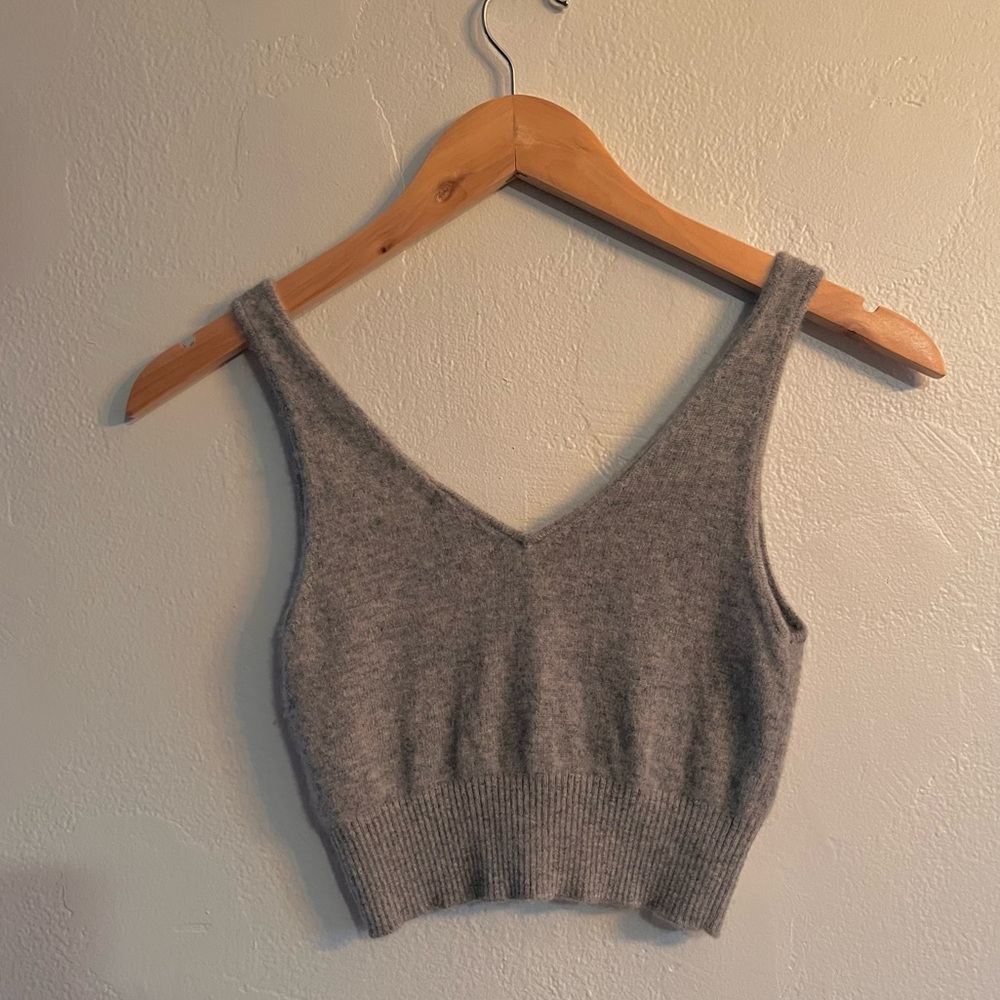 Quince Cashmere Cropped Tank - Picture 4 of 5